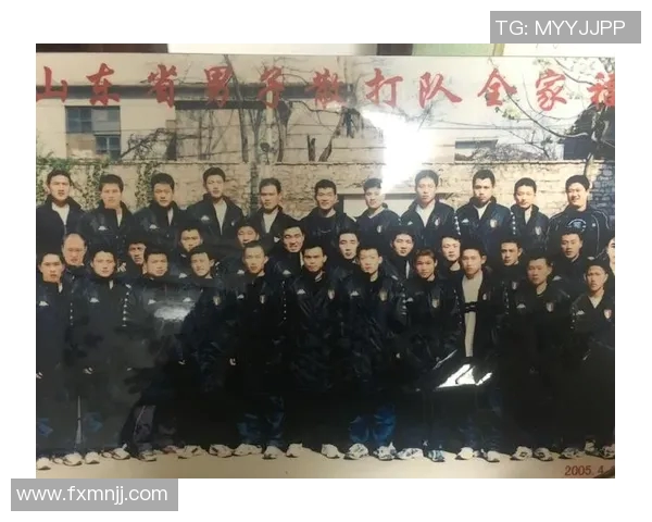 刘伟专访:从青涩少年到篮球传奇的心路历程回顾